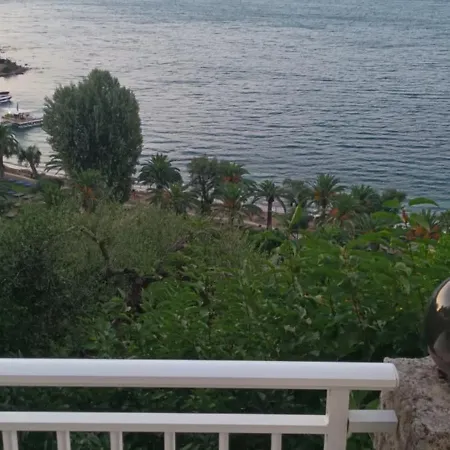 Dimitra Seaview K Коммено