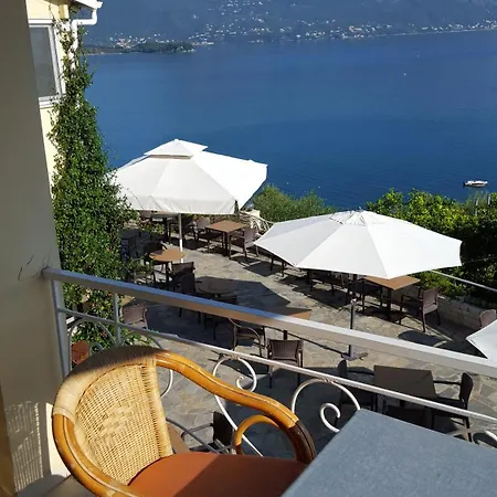 Dimitra K Gasthof Kommeno (Corfu)