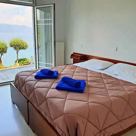 Dimitra Seaview Apartments K 4* 코메넌