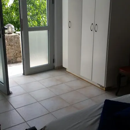 Dimitra K Vendégház Koméno